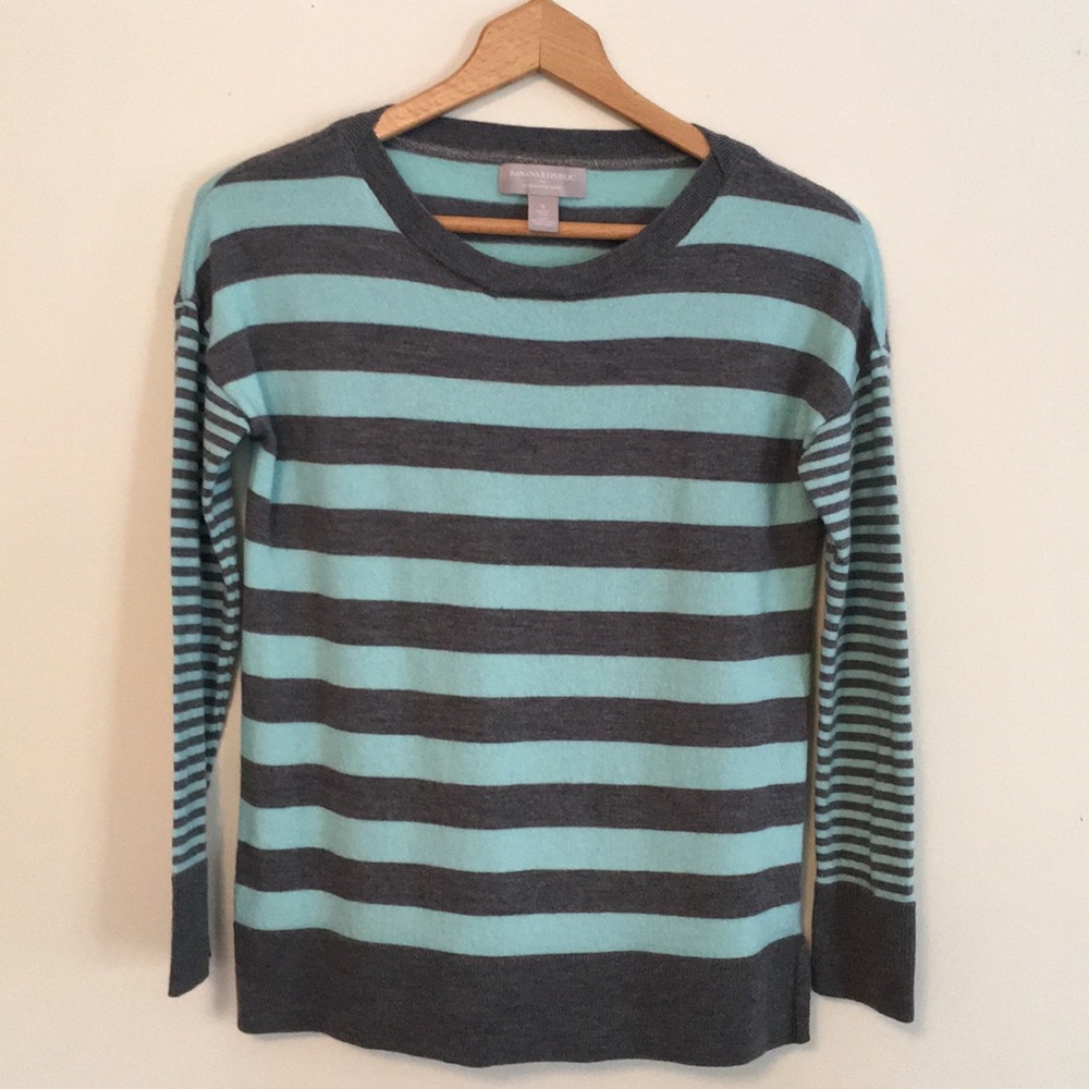 Banana Republic sweater